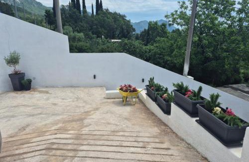 Lapcici House | CASA HOME, one-bedroom home