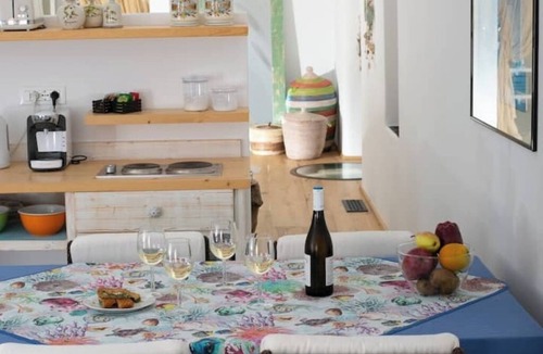 Kamari Apartment | Casa Itaca Luxury Winery Cave Apartment with Private Jacuzzi & Sea View - Oia