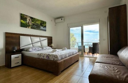 Utjeha House | Casa Mila Apartments - Standard Triple bedroom with sea view