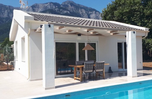 Skala Potamias House | Casa O mit Swimmingpool and großer Terrasse by Interhome