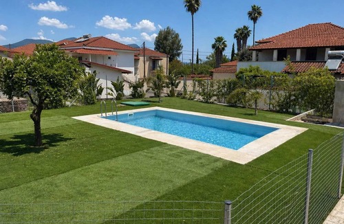 Anemomilos Apartment | Casa Plati 1 - Modern Escape with Pool & Garden