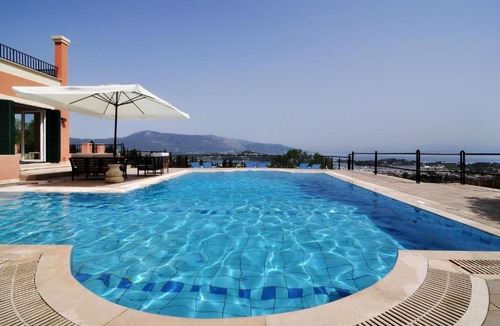 Corfu Town Villa | Casa T with amazing views in Corfu