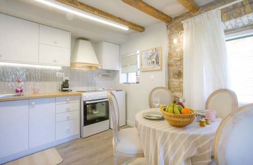 Old Town Apartment | Casa Trenta Otto-J in Corfu