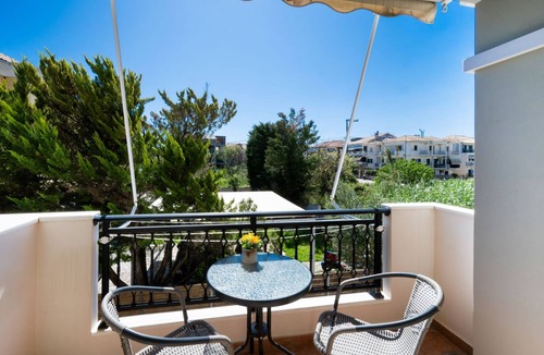 Lefkada Town Apartment | Casa Vardani 3 Modern Central Apartment