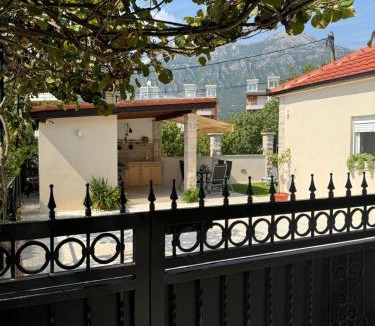 Zelenika House | Casa Verde Family Home, Zelenika