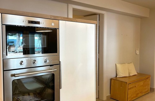 Elliniko-Argyroupoli Apartment | Casa Verde | Minimal & Cozy Stay