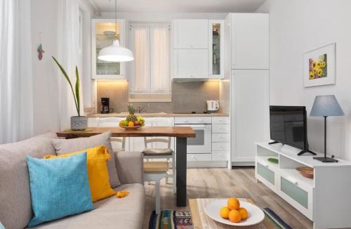 Old Town Apartment | CasaNova Corfu old town center