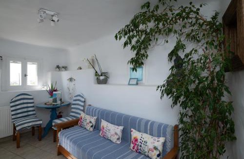 Plintri House | Casetta Annaise Mykonos-Myconian House for two