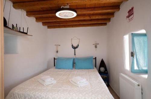 Plintri House | Casetta Annaise Mykonos-Myconian House for two