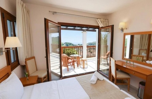 Troulos Villa | Cave Luxury Villas Skiathos