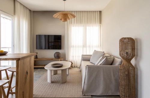 Kato Diminio Apartment | Cavo Dio 8 - Beachfront bliss - Cozy Apt Pool Sunset