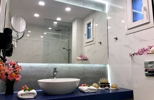 Ag. Georgios Hotel | Ccb Ionian Suites by Bruskos