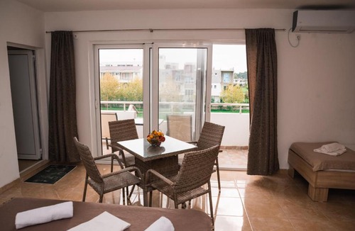 Gjerana House | CekajPlace