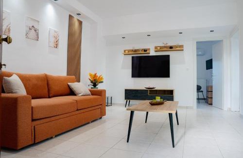 Charilaou Apartment | Central Pearl Thessaloniki Private Parking & Metro