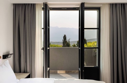 Radovici Hotel | Centrale Luštica Bay By Angsana