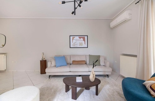 Khalandrion Apartment | Chalandri Living 3BR Luxury Apartment by UPSTREET