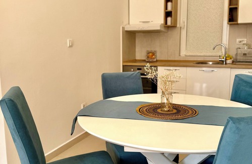 Kotor Apartment | Charming 2-bedroom apartment with WiFi, parking and AC in delightful Dobrota