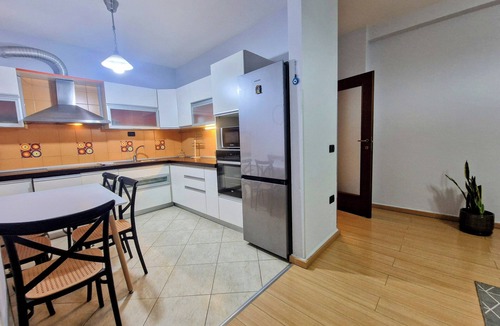 Tirana Apartment | Charming 2-bedroom apartment with WiFi, AC in fabulous Tiranë