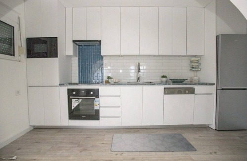 Montenegro Coast House | Charming 2-bedroom house in ocean views in Utjeha