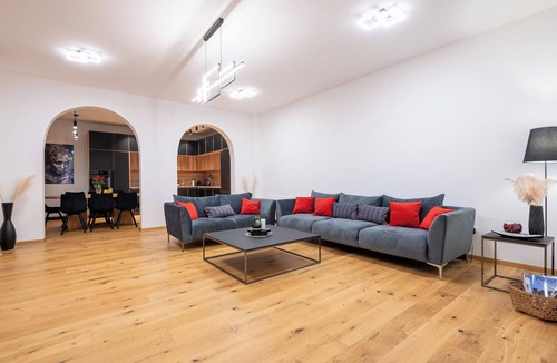 Kunje Villa | Charming 3-bedroom villa with WiFi and AC in lovely Bar