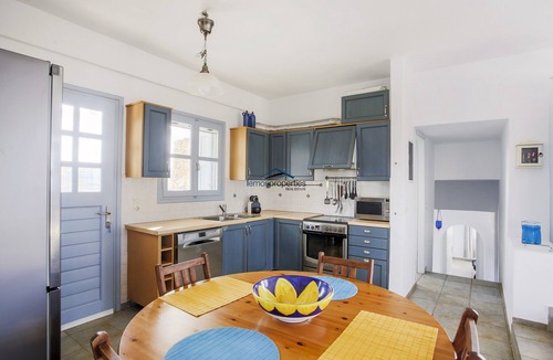 Kea Villa | Charming and elegant Villa Thea with a swimming pool and sea view.