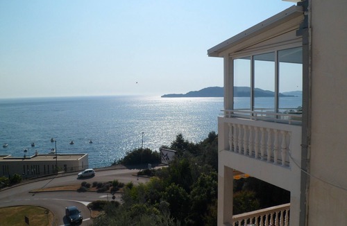 Przno Apartment | Charming family Apt with sea view and quick acces to beaches