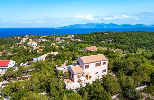 Fiskardo Villa | Charming House with Sea Views and Sunset Outlook near Fiskardo