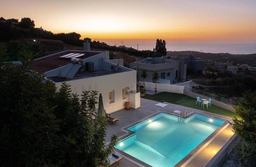 Agia Paraskevi Villa | Charming Rethymnon Villa | 3 Bedrooms | Villa Luppi | Amazing Sea Views