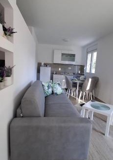 Mahala Apartment | Cherry Garden Apartment
