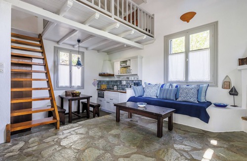 Skopelos Cottage | CHESTNUT TREE COTTAGE PRIVATE POOL PEACEFUL RURAL SETTINGS
