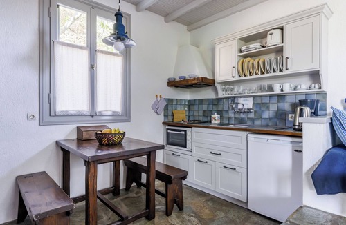 Skopelos Cottage | CHESTNUT TREE COTTAGE PRIVATE POOL PEACEFUL RURAL SETTINGS