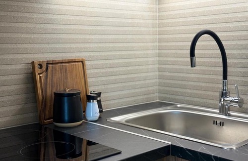 Kypseli Apartment | Chic Studio Apartment next to Agiou Georgiou square
