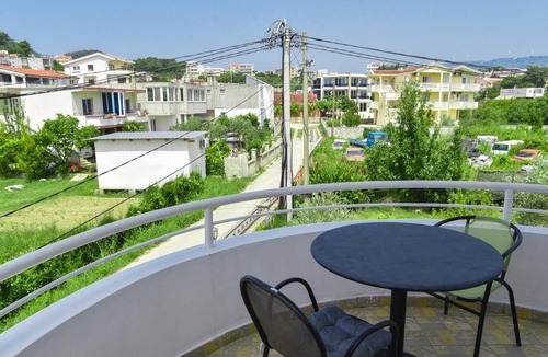 Gjerana Apartment | Chic Studio Flat w Garden in Ulcinj