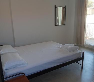 Chios Town Apartment | ChiosRoomsEirini