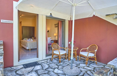 Apraos Apartment | Chrismos Luxury Studio 8A Apraos Corfu