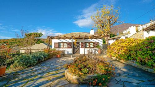 Agios Georgios Nilias House | Chrissi Nefeli