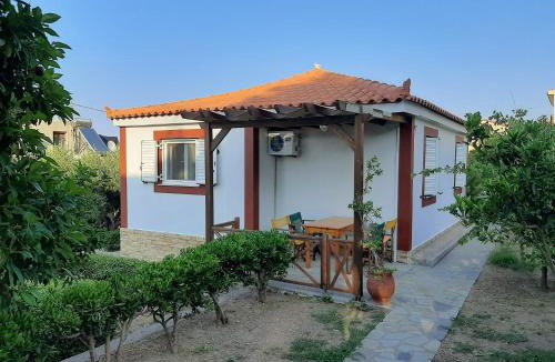 Agios Konstantinos House | Christina Apartment