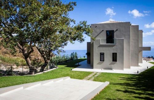 Leivathos Villa | Christina