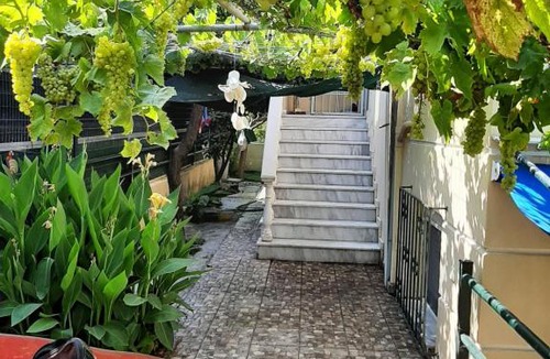 Nea Iraklitsa Apartment | Christina's House