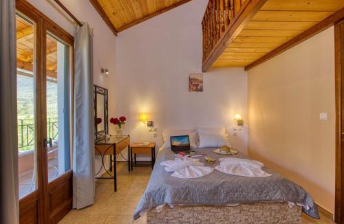 Agios Matthaios Apartment | Christinas lofts