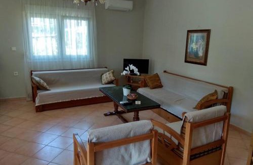 Metagkitsi Apartment | Christos Central Apartment