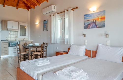 Foinikounta Apartment | Chroma Finikounda 2
