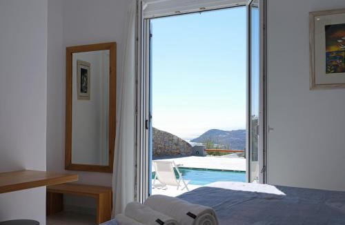 Xilokeratidi Villa | Chrysanthemo villas