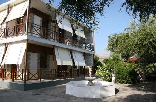 Lixouri Apartment | Circe Pansion