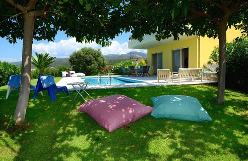 Trifylia Villa | Citron Pale Villa with Private Pool