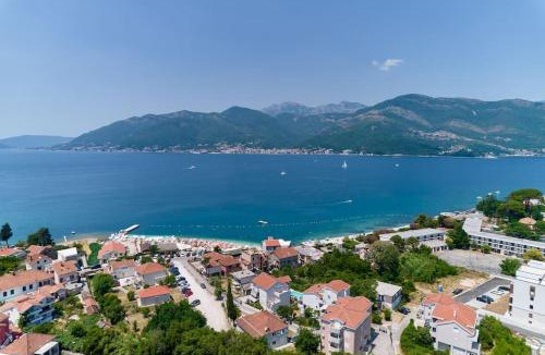 Tomicici Apartment | Coast line apartment Mika