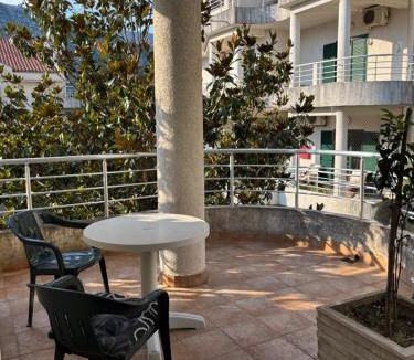 Risan Apartment | Coastal Comfort