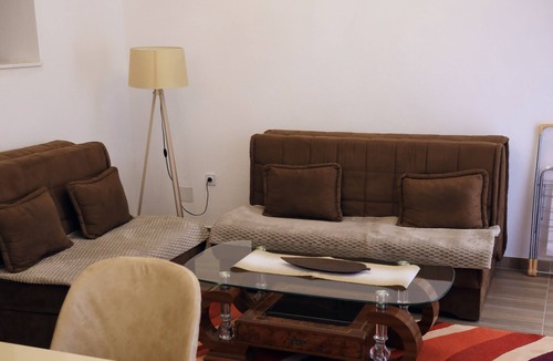 Ulcinj Villa | Coastal Comfort: Modern 2-Bedroom Getaway in Sunny Donji Štoj