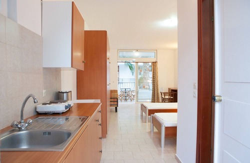 Pefkos Apartment | Coliseum Studios & Apartments