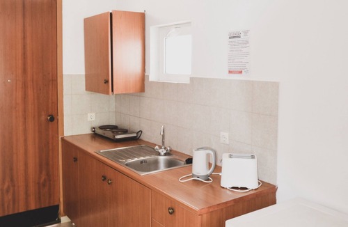 Pefkos Apartment | Coliseum Studios & Apartments